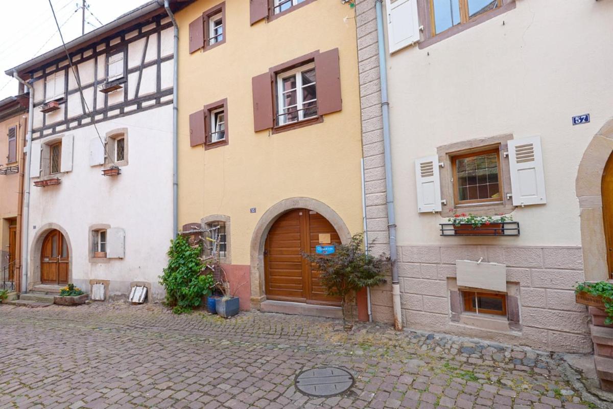 Gite Bredala Situe Dans Les Remparts Eguisheim Exterior photo
